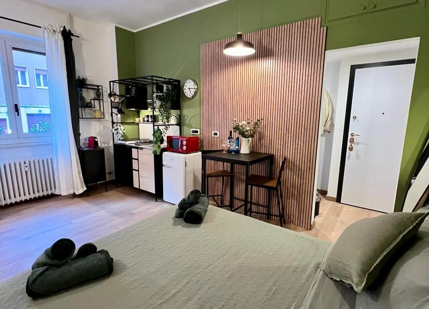 La Bella Milano Charme Apartment 3 Km Away From Duomo/ Netflix & Wi-Fi Included