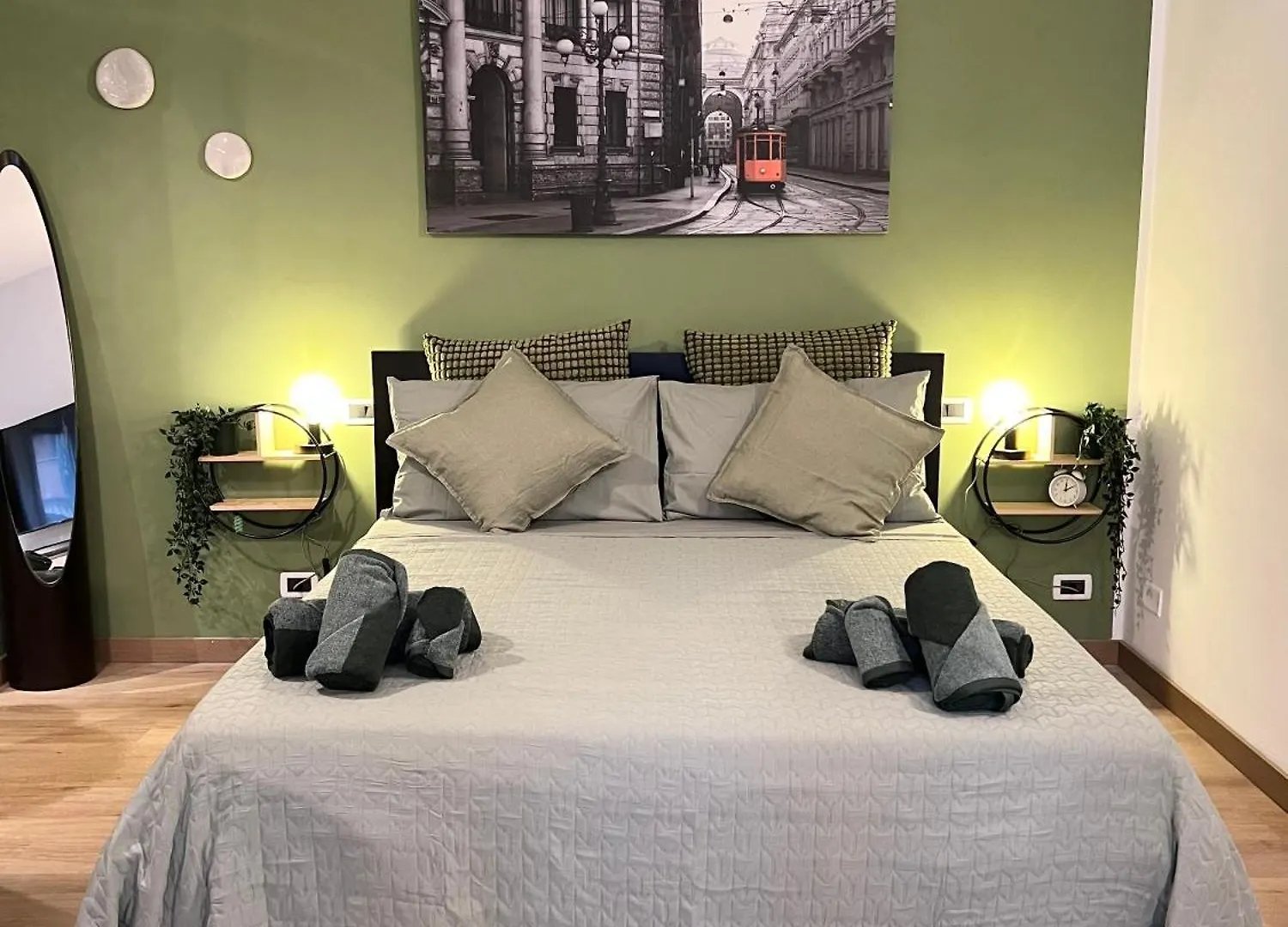 La Bella Milano Charme Apartment 3 Km Away From Duomo/ Netflix & Wi-Fi Included