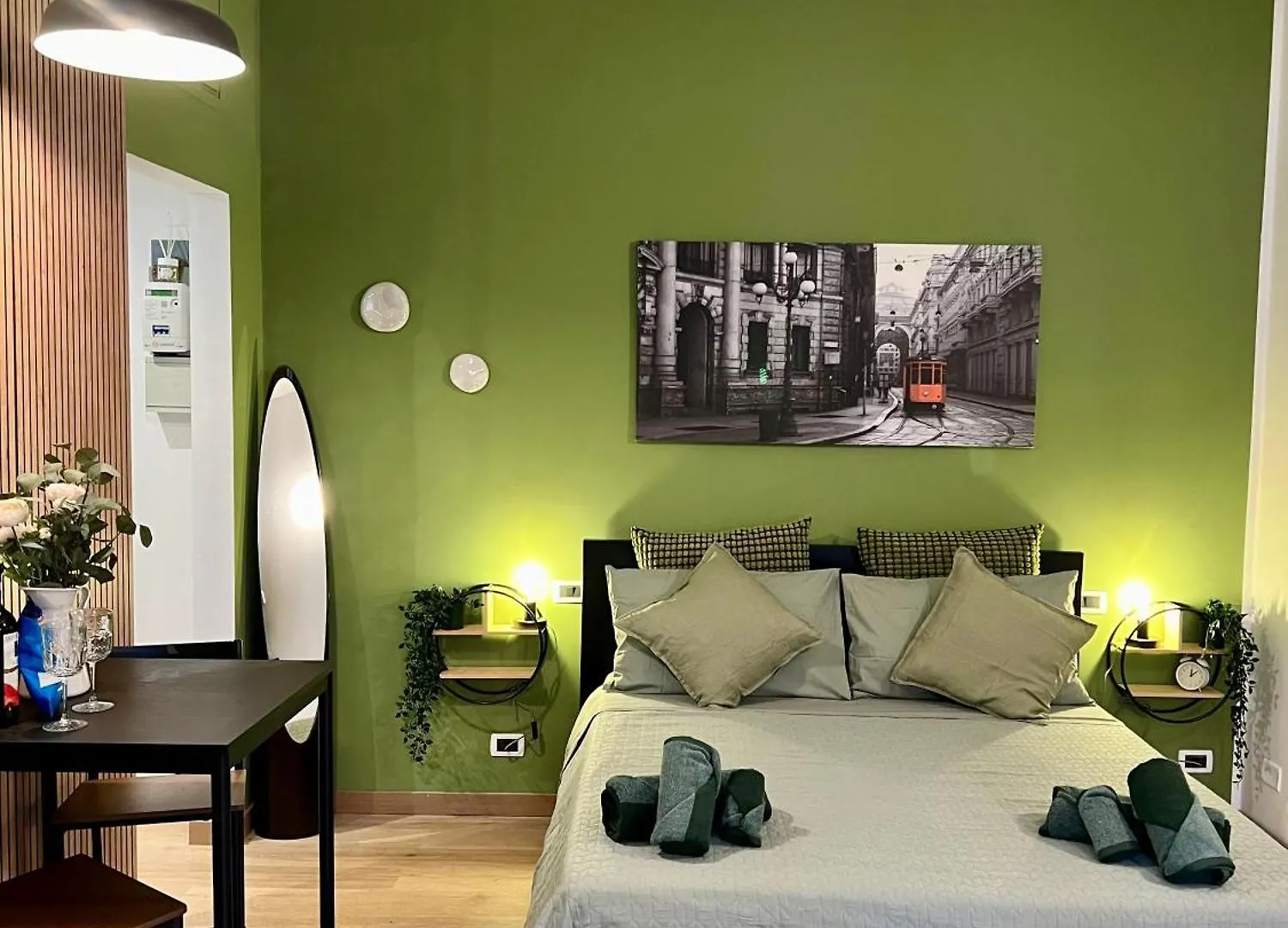La Bella Milano Charme Apartment 3 Km Away From Duomo/ Netflix & Wi-Fi Included