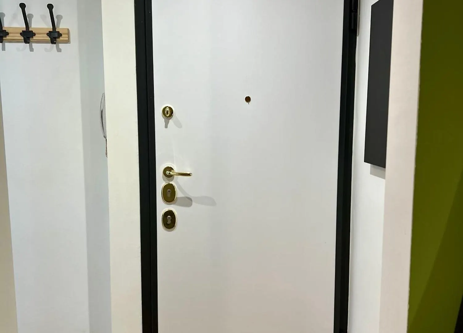 La Bella Milano Charme Apartment 3 Km Away From Duomo/ Netflix & Wi-Fi Included